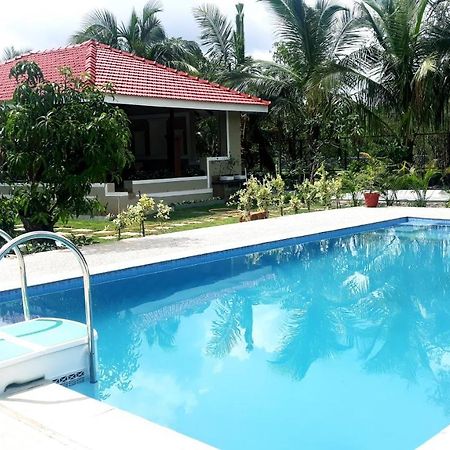 Arcadia Resort Alibaug Alībāg Exteriör bild