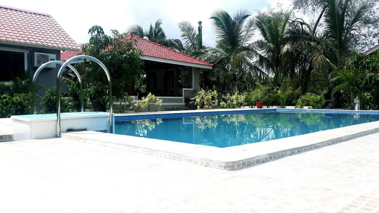 Arcadia Resort Alibaug Alībāg Exteriör bild
